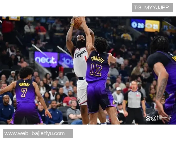 NBA季后赛八强对决雷霆挑战太阳湖人迎战马刺魔术对决热火猛龙争夺尼克斯晋级资格 NBA季后赛八强对决雷霆挑战太阳湖人迎战马刺魔术对决热火猛龙争夺尼克斯晋级资格