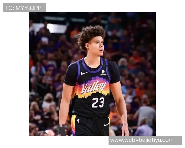 卡梅隆约翰逊首节三分球失准仅得1分2板2助状态堪忧