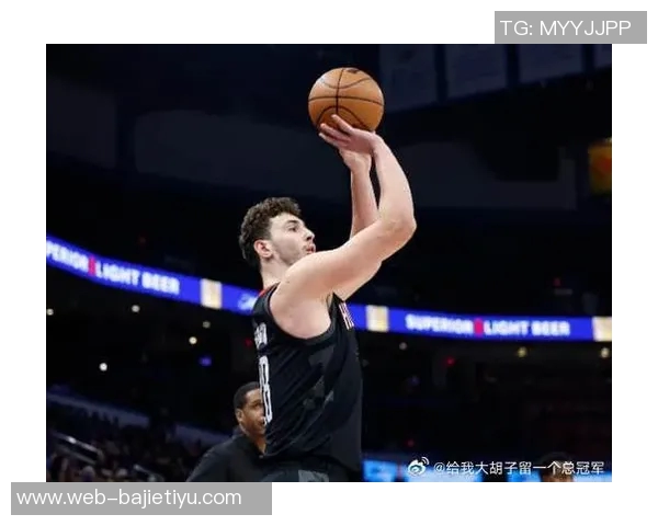 小贾巴里谈投篮进步与申京合作的显著成效