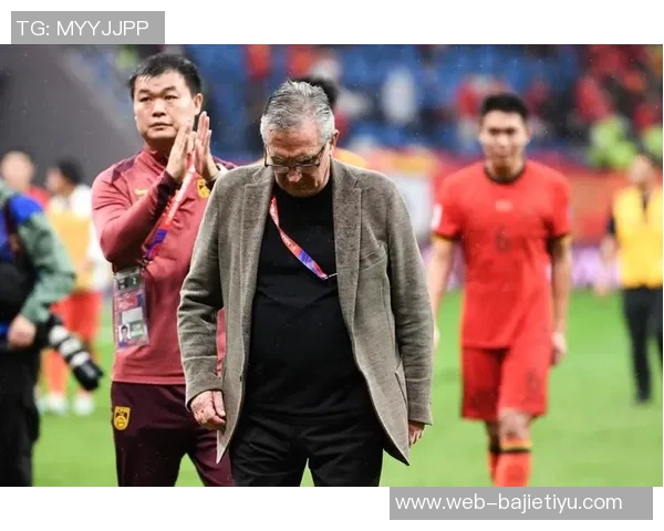 国足阵容老化问题凸显30岁以上球员占比过半引发担忧