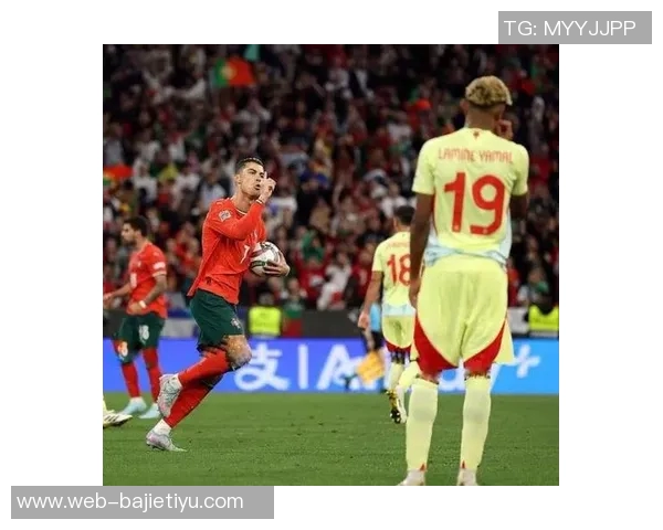 C罗成为首位为四家俱乐部打进百球的球员莱万和内马尔各为三队贡献进球